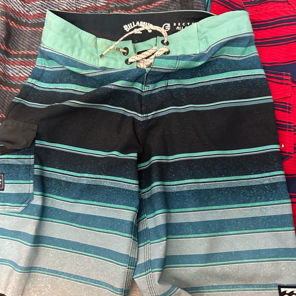 Billabong boys Boardshorts Collection - Picture 3 of 6